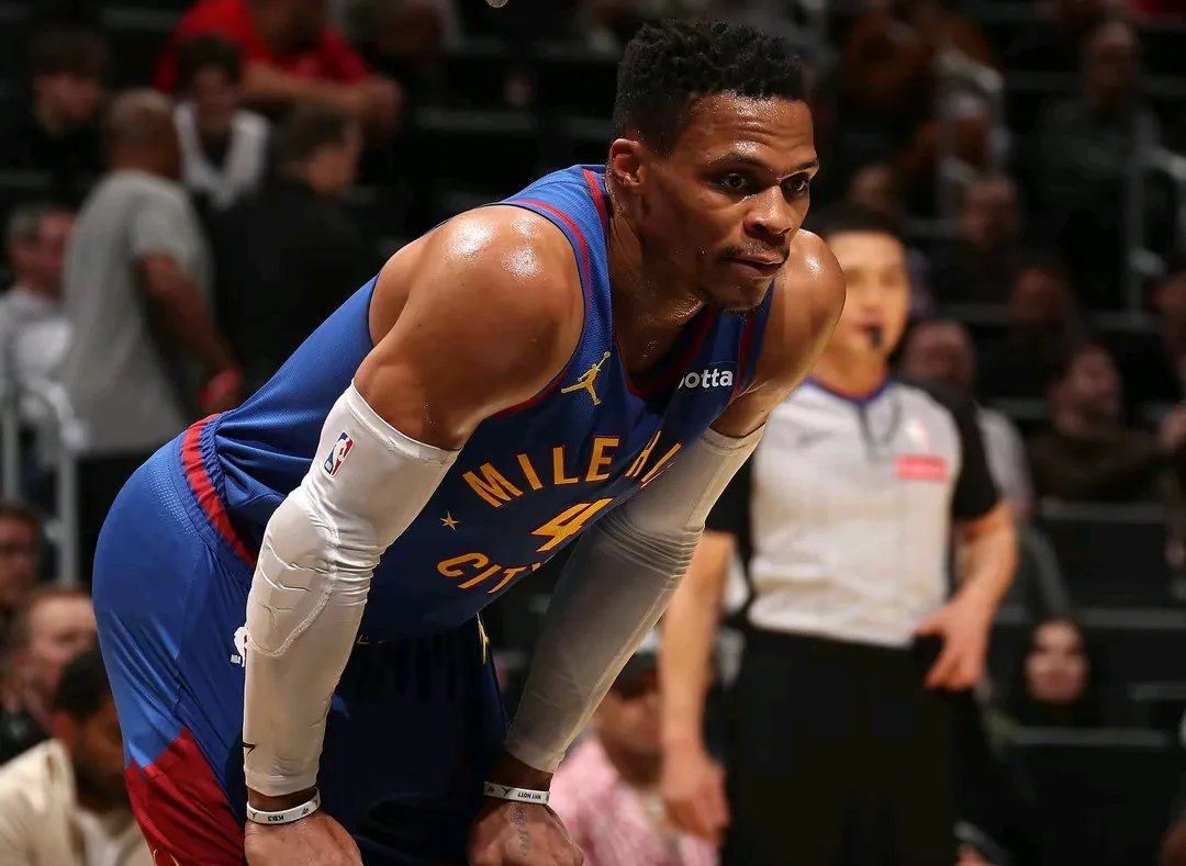 开云体育视频直播-湖人轻取猛龙，威斯布鲁克送出助攻